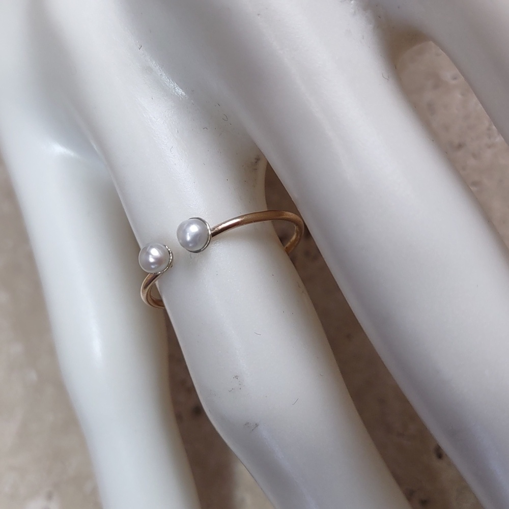 "Mod" Double Pearl Ring